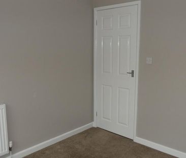 3 bedroom detached bungalow to rent - Photo 6