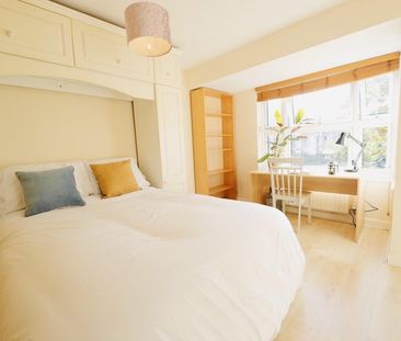 Room in a Shared House, Keats Close, SE1 - Photo 2