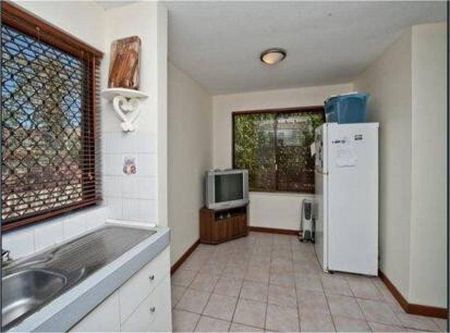 2 x 1 unit with quick walk to beach - Photo 4