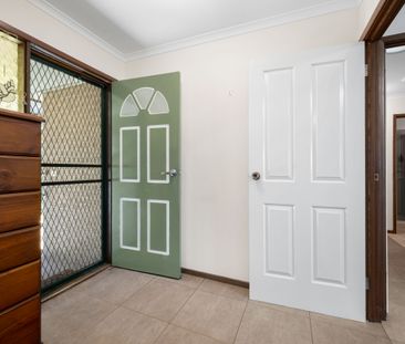 10 Highland Crescent, West Wodonga - Photo 3