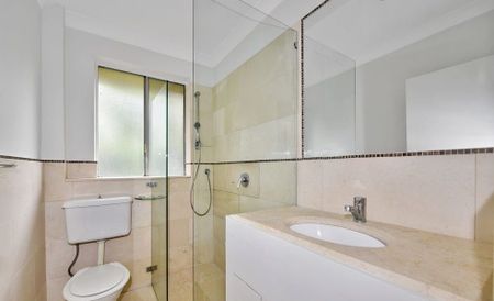 Light Filled Open Plan Living - Photo 5