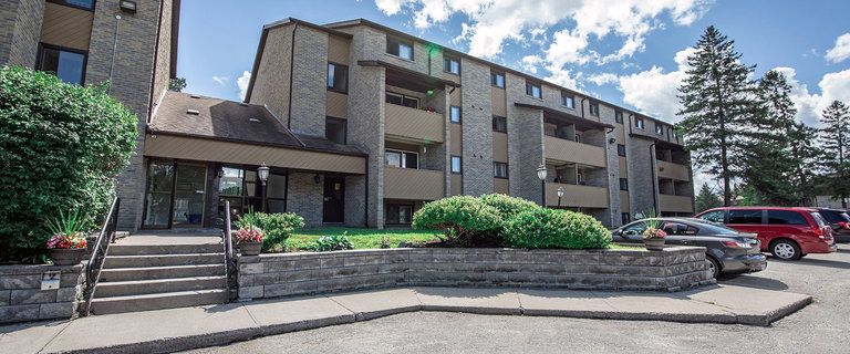 Kensington Manor | 1375 Kensington Parkway, Brockville - Photo 1