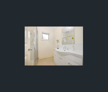 Charming Unit in a Prime Boronia - Photo 5