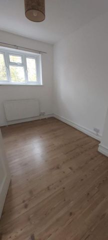 3 bedroom maisonette to rent - Photo 2