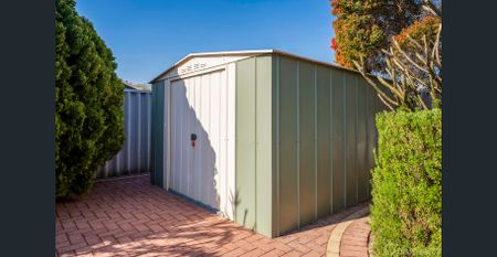 The one you've been waiting for - Photo 2