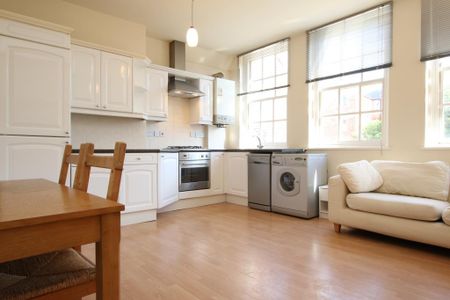 2 bedroom apartment to rent - Photo 3