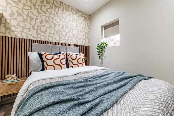 1 bedroom in a house share to rent - Photo 1