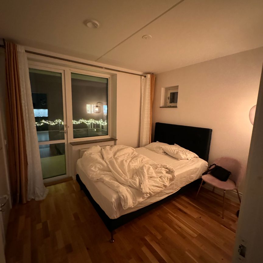 Ålgrytevägen, Skärholmen - Photo 1