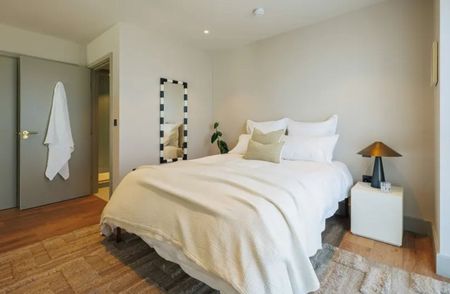 3 Bed Flat, Cornelia House, NW9 - Photo 3