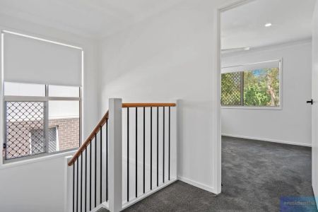 “Stunning Brand-New Family Home in Browns Plains – Now Available for Lease!” - Photo 5