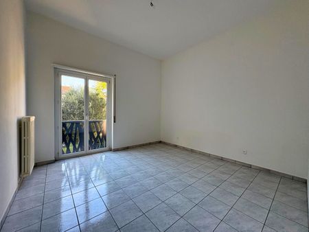 GRAZIOSO APPARTAMENTO DI 3.5 LOCALI - Photo 3