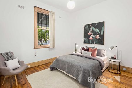 32 Rowena Parade, Richmond VIC 3121 - House For Rent | Domain - Photo 2