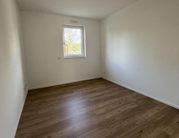 Bei VIVAWEST die Sonnenstrahlen auf dem eigenen Balkon genießen. - Foto 1