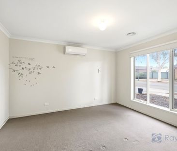 FAMILY HOME WITH SIDE ACCESS & REFRIDGERATED COOLING - Photo 1
