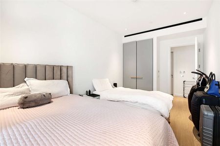 Two bed flat located at Battersea Power Station - Photo 5