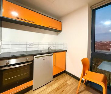 Studio to rent - Photo 1