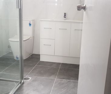 Private, Peaceful & Perfectly Located - Beautiful 2-Bedroom Unit - Photo 6