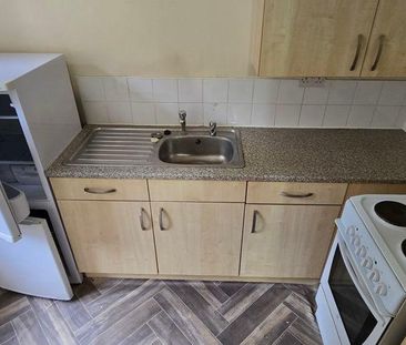 1 bed studio flat to rent in SR2 - Photo 4