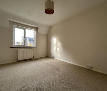 4 bedroom detached house to rent - Photo 2