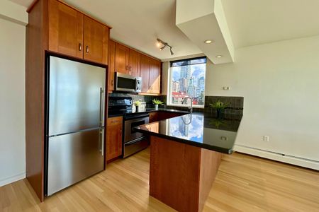 1215 Beach Ave #801 - Photo 5