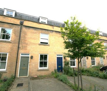 3 bedroom townhouse to rent - Photo 2