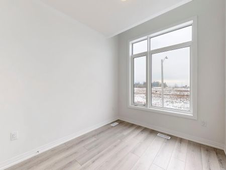 For Lease - 34 Kamper Avenue, Richmond Hill, Ontario - Photo 5