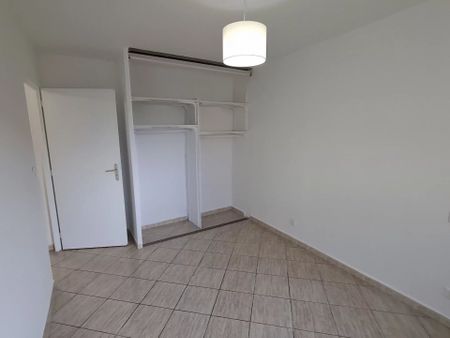 Location Appartement 3 pièces 57 m2 à Frontignan - Photo 2