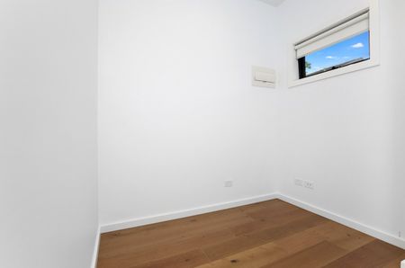 4/18 Chaleyer Street, Reservoir VIC 3073 - Photo 3