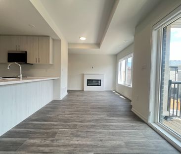 For Lease - 214 Matawin Lane, Richmond Hill, Ontario - Photo 6