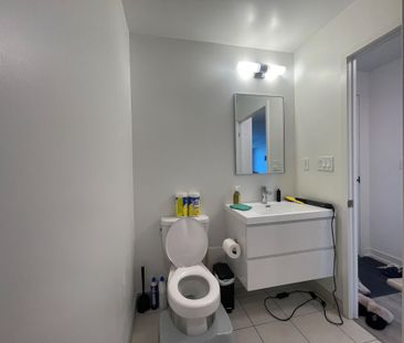 For Lease - 38 Simcoe Promenade Unit# 511, Markham, Ontario - Photo 3