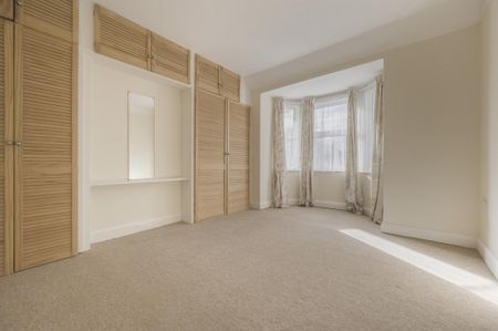 3 bedroom end of terrace house to rent - Photo 5