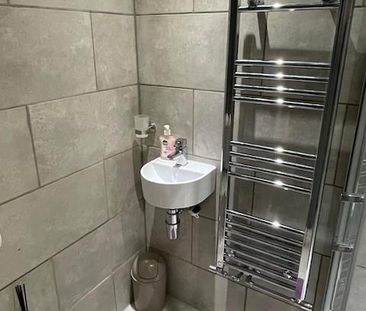 2 bedroom barn conversion to rent - Photo 4