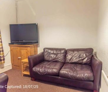 38, Arthur Street - Photo 2