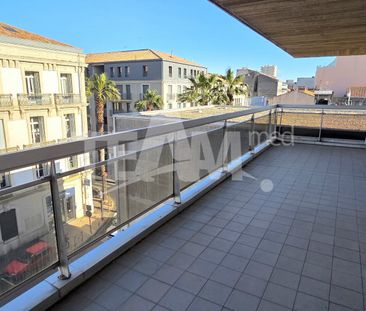Location Appartement 4 pièces 99m² SETE 34200 - Photo 5