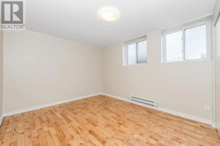 B - 146 ROTHESAY DRIVE - Photo 3