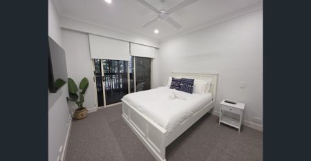 FULLY FURNISHED - PRIME LOCATION - POOL - CARPARK - DUCTED AC - Photo 4
