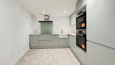 1 bedroom in a house share to rent - Photo 3