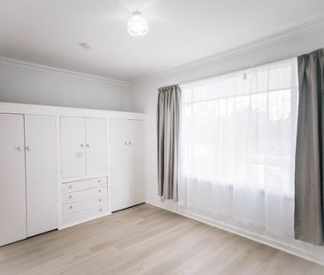 4 Huntington Street: Modernized Comfort Near Schools and Shops - Photo 6