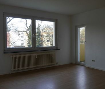 Schöne Wohnung: günstig geschnittene 3-Zimmer-Wohnung - Foto 1