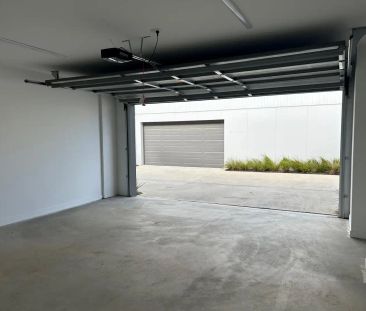 “Stylish Double-Storey Living in the Heart of Point Cook! APP” - Photo 3