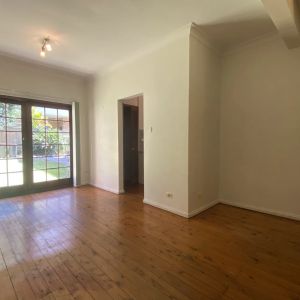 Three Bedroom Townhouse - Photo 2