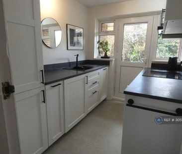 2 bedroom maisonette to rent - Photo 5