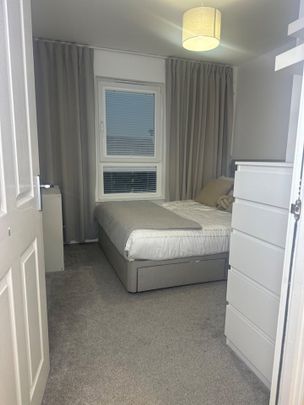 2 Bed Flat, Springfield Gardens, G31 - Photo 1