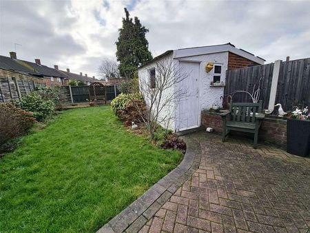 Broadhurst Walk, Rainham, RM13 - Photo 4