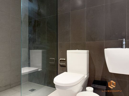 West Melbourne - Photo 1