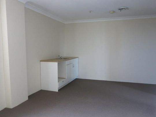 Deposit taken Open Cancelled MODERN STUDIO IN TOP LOCATION WITH FREE GAS AND ELECTRICITY - Photo 1