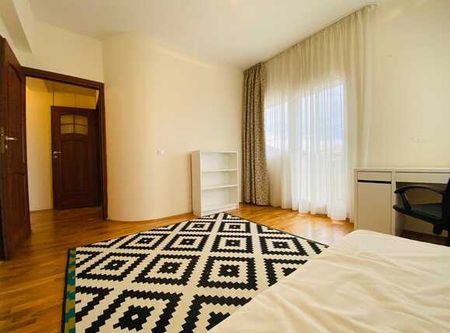 Apartament cu 4 camere, 120 mp, mobilat modern, garaj, zona strazii Fagului - Photo 3