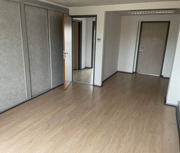 Location bureaux 5 pièces, 174.00m², Bourg-en-Bresse - Photo 1