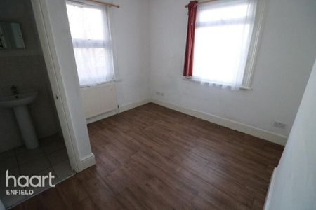1 bedroom semi-detached house to rent - Photo 3
