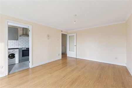 2 bedroom maisonette to rent - Photo 3